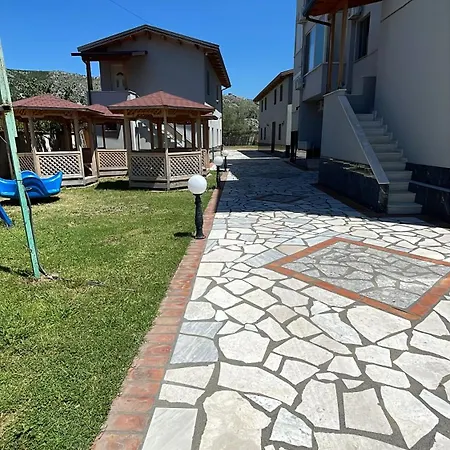 Hotel-gjovalini