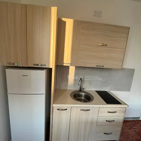 Hotel-gjovalini Lezhë