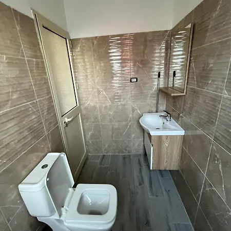 Hotel-gjovalini Hotel Lezhë